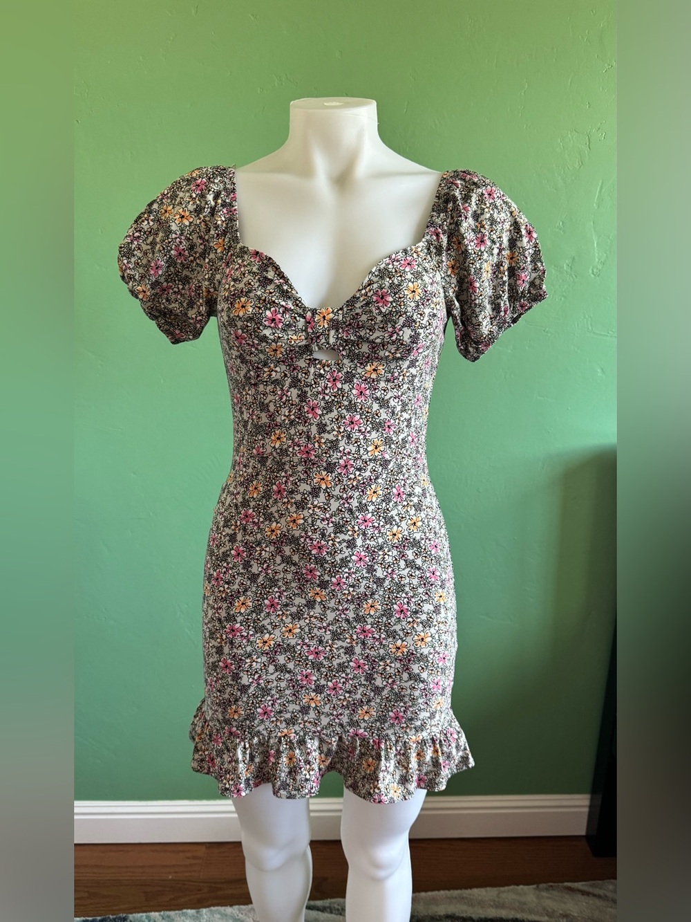 Blashe Floral Puff Sleeve Ruffle Hem Mini Dress Sz Small